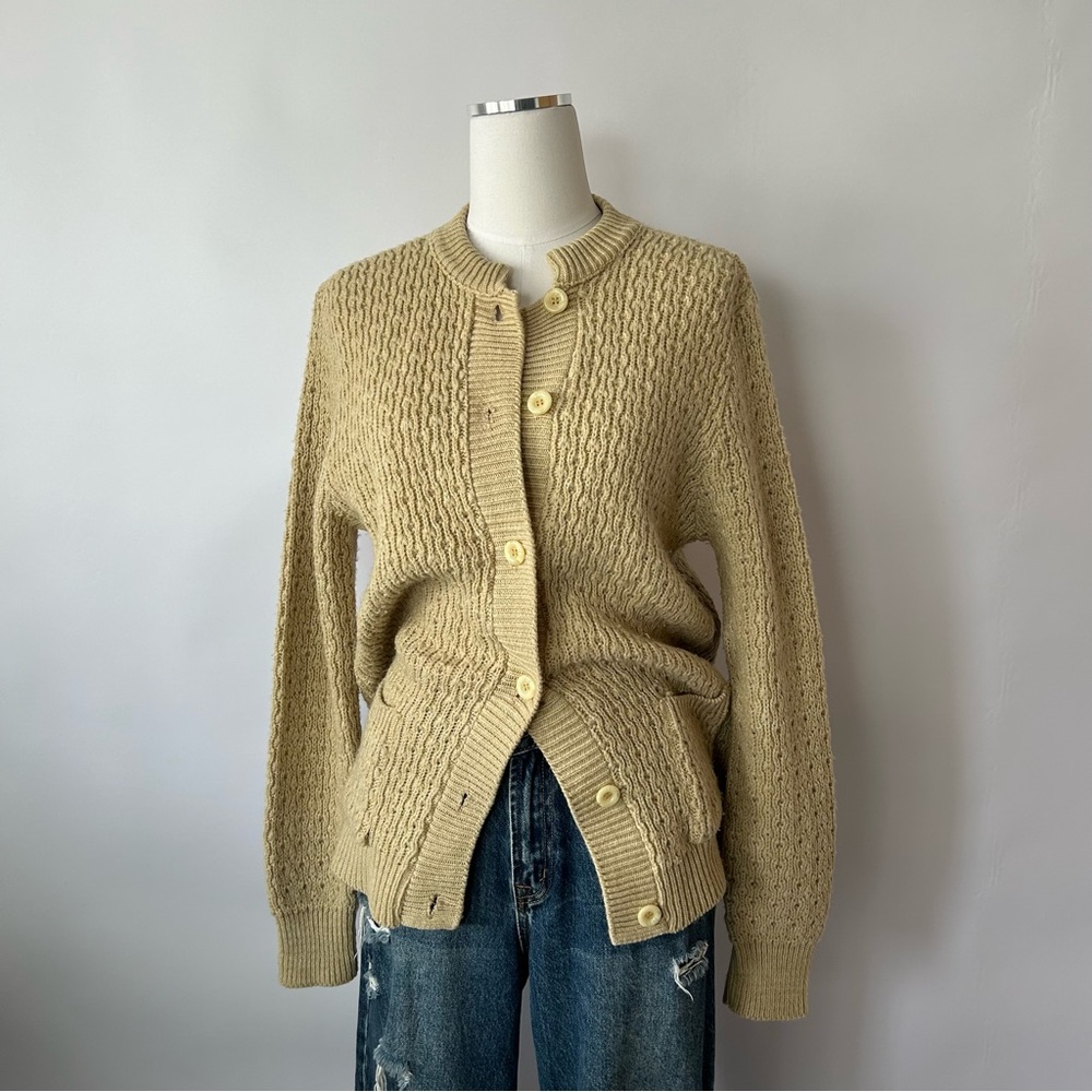 Vintage textured knit cardigan sweater - Picture 3 of 9